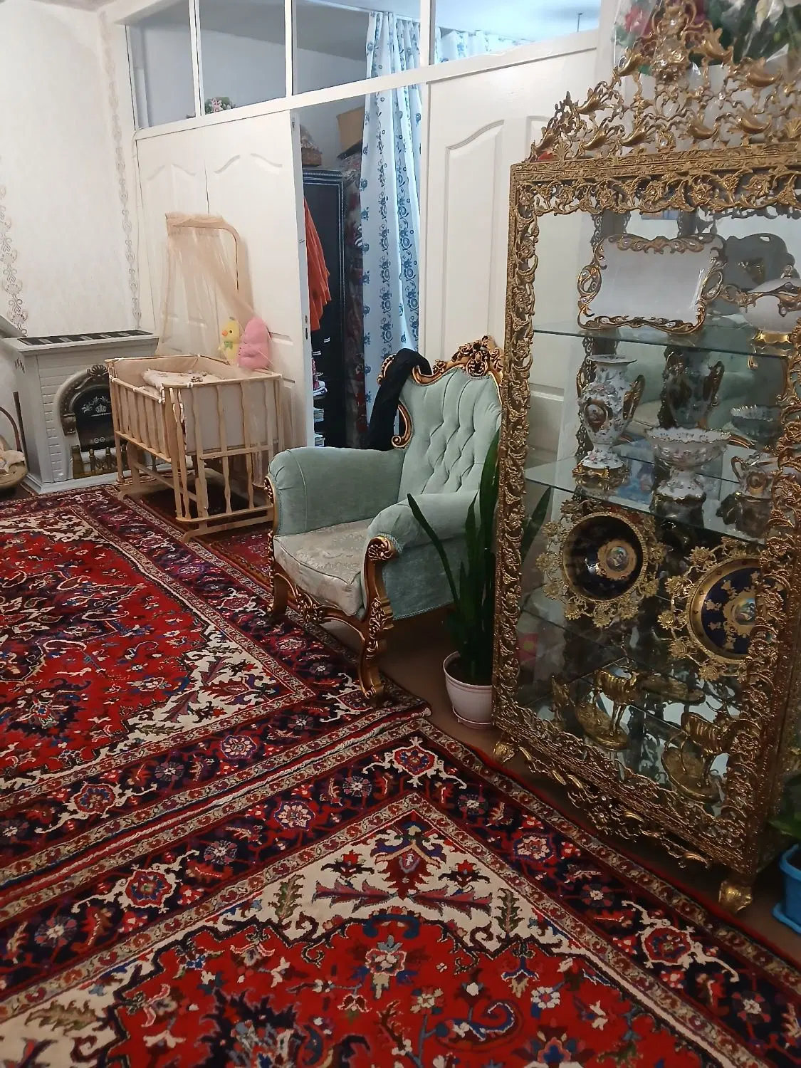 خانه دو طبقه ب متراژ هر طبقه ۹۰ متر