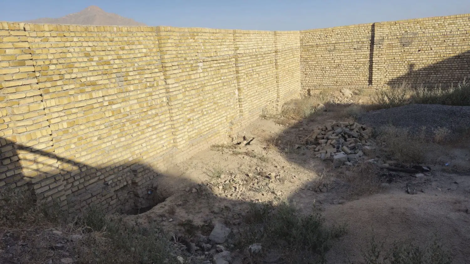 زمین در سیمتری تاجوک