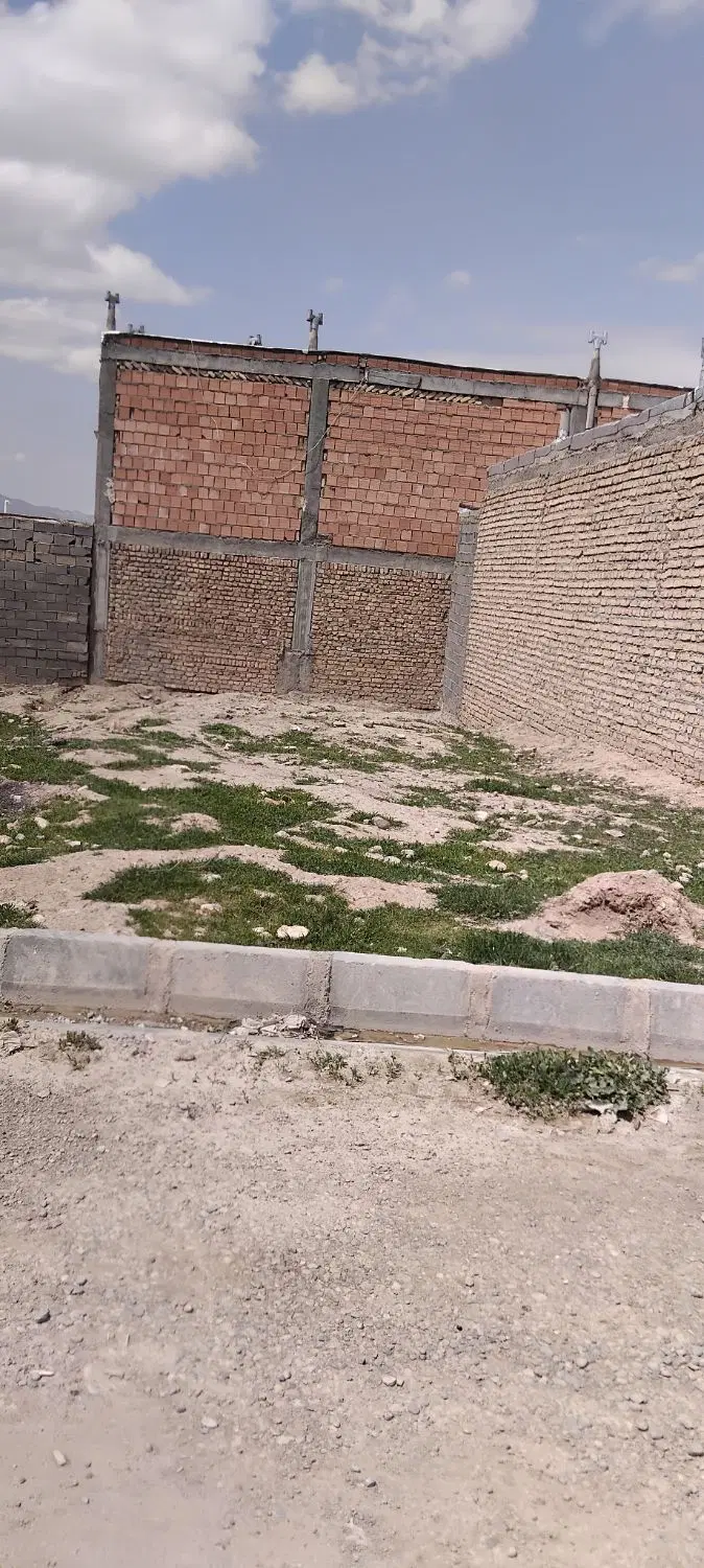 زمین فروشی خانلق
