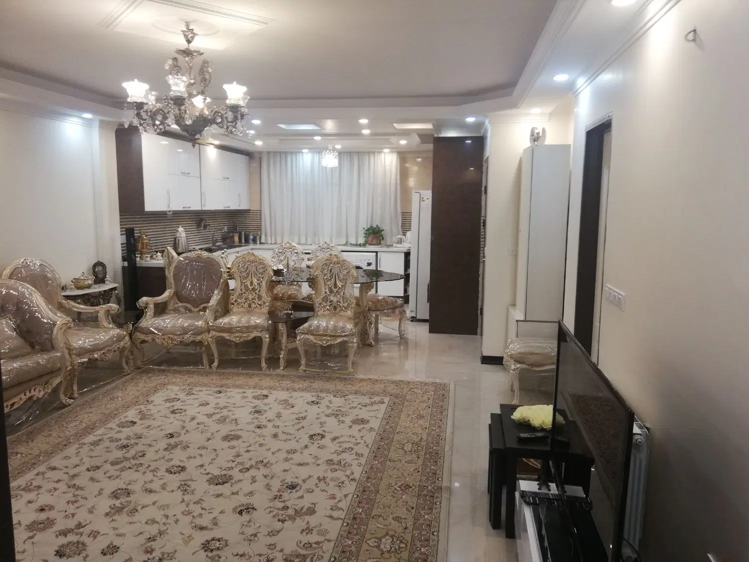 والفجر تکواحدی بلوکb طبقه4 جنوبی 82 متری