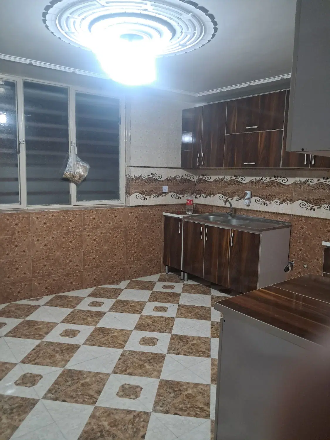180متر مستقل نوساز