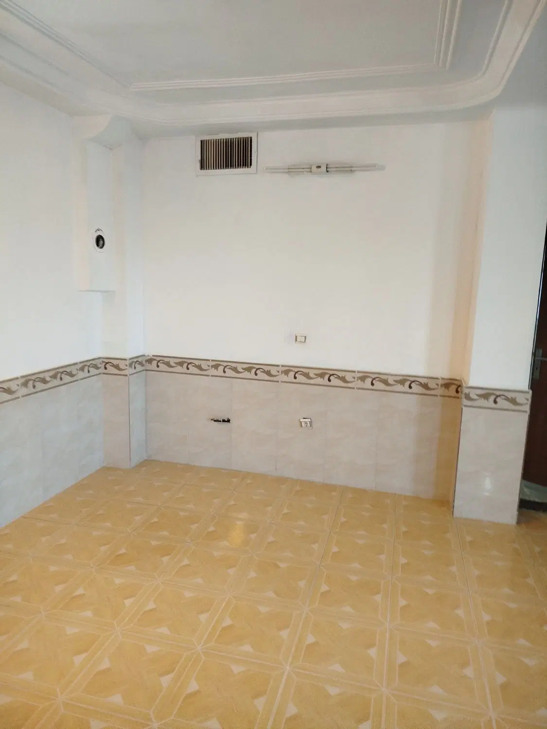 اجاره آپارتمان ۹۰ متری دربهارستان