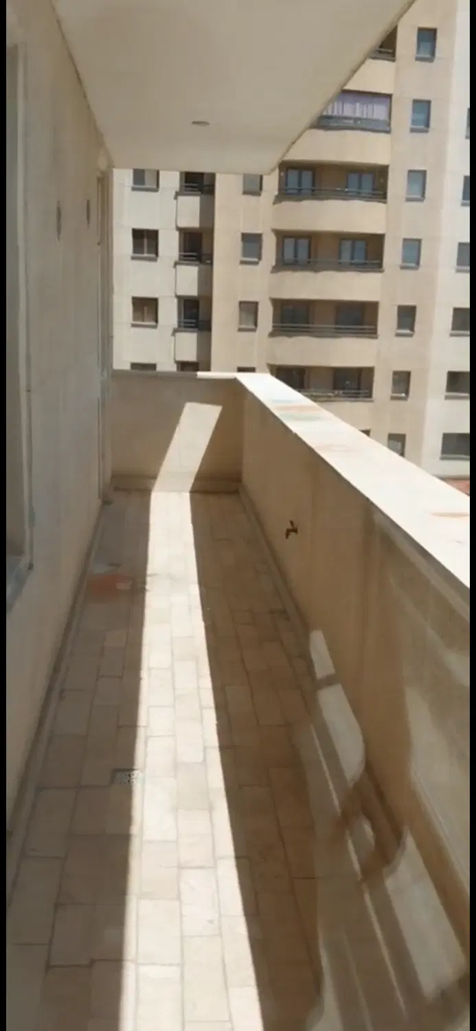 ۱۶۰ متر ۳خواب_ ویو ابدی _دریاچه_جنوبی