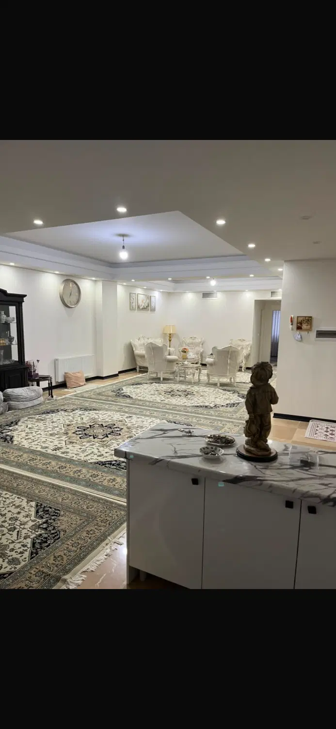 آپارتمان ۱۵۰ متر مربع