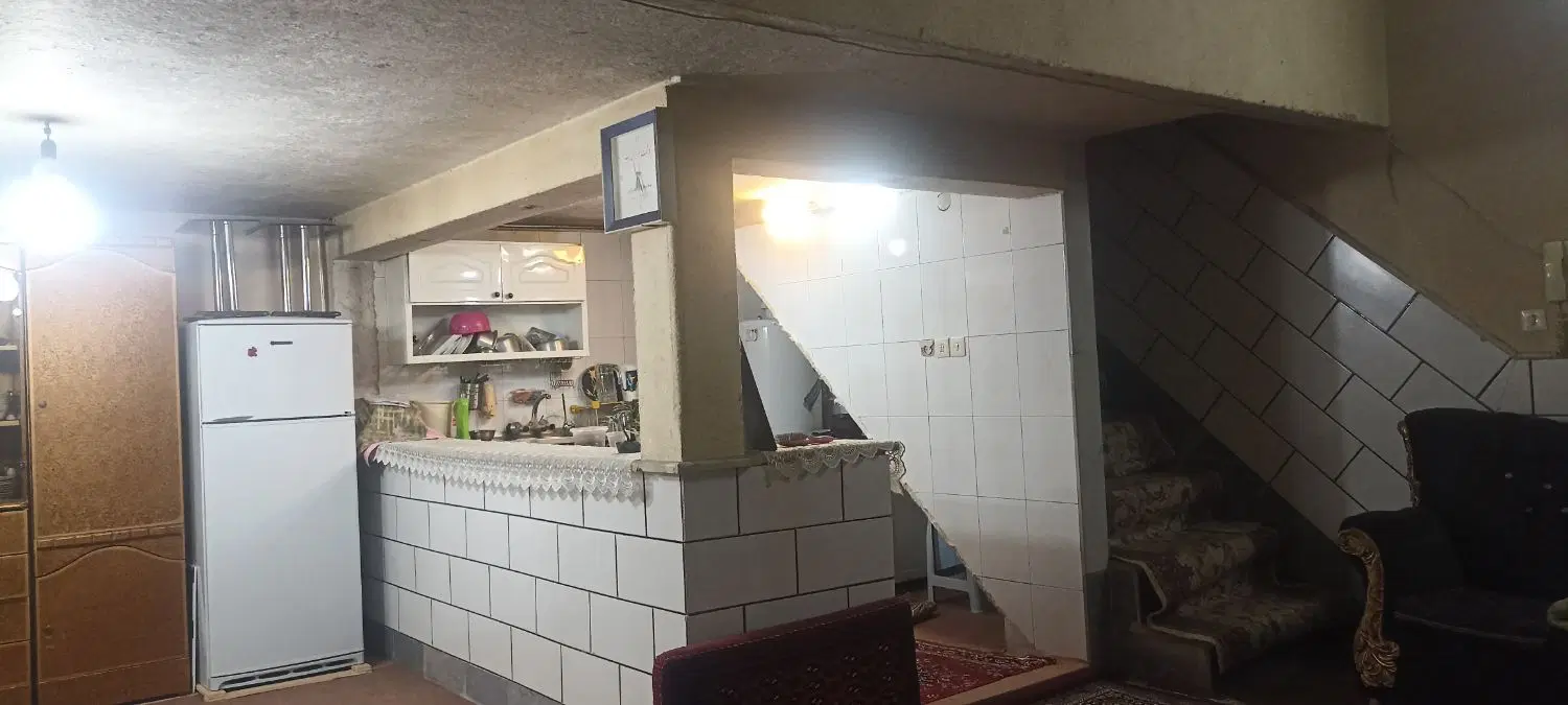 منزل کوچک دو طبقه و نیم دوبلکس