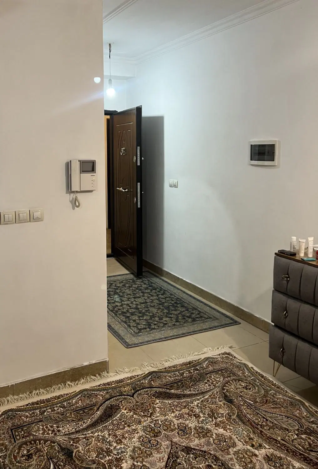 اجاره_ ۸۵متر_ ولیعصر جنوبی، استاد معین_ مجرد موجه