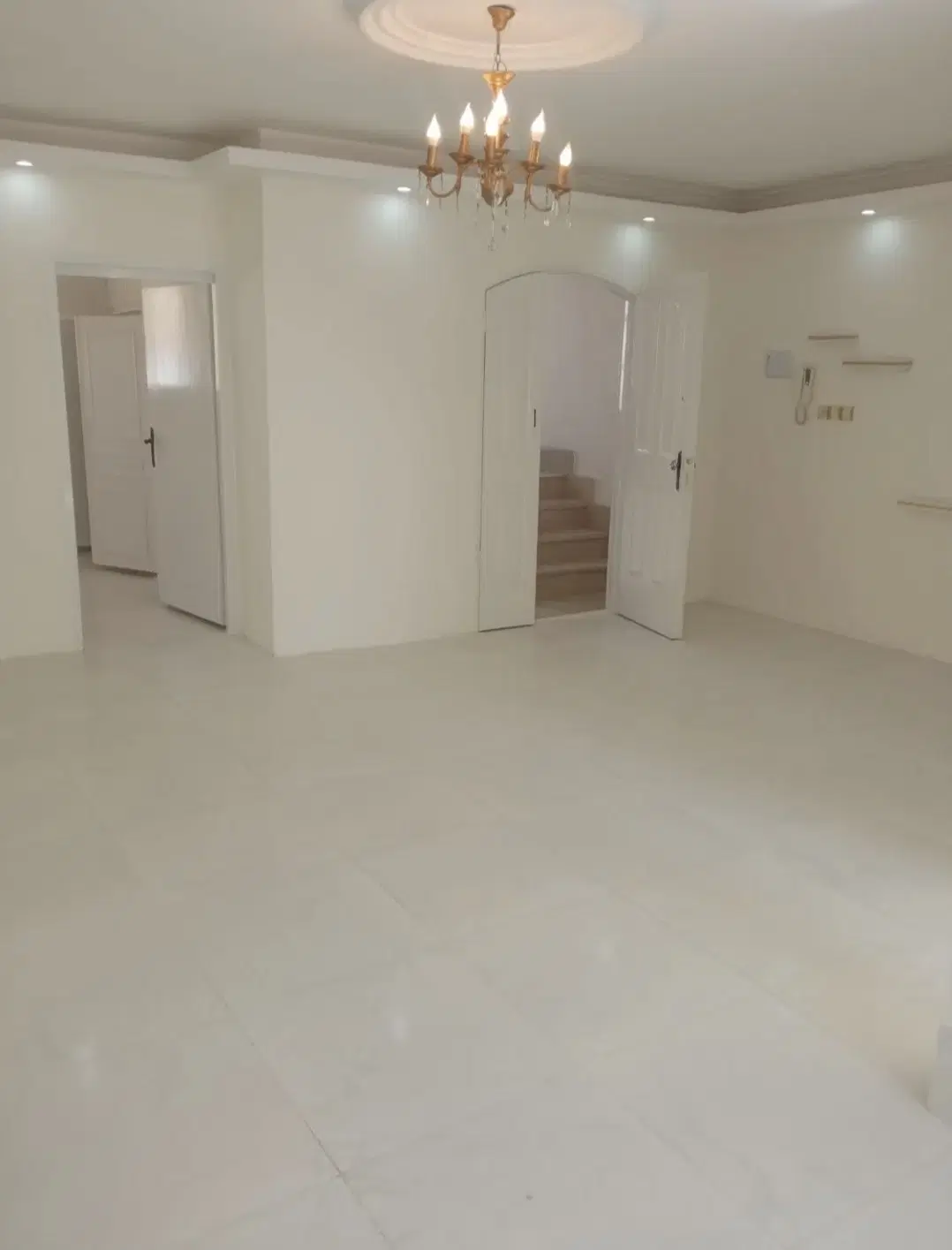 آپارتمان دو خواب ۹۰ متری شیک و لاکچری