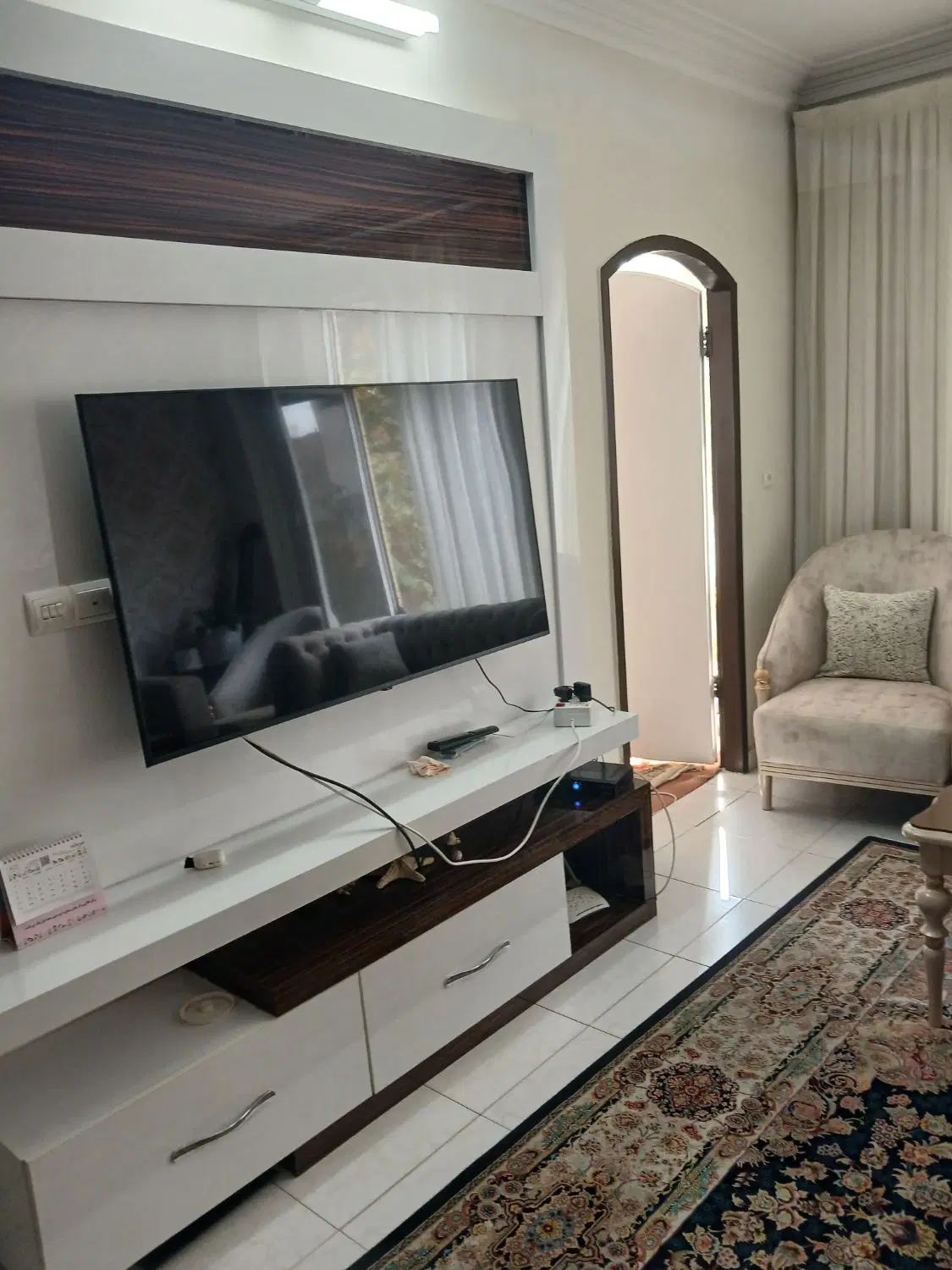 85 متر،دوخواب ،دلاوران،بازسازی شده،پارکینگ