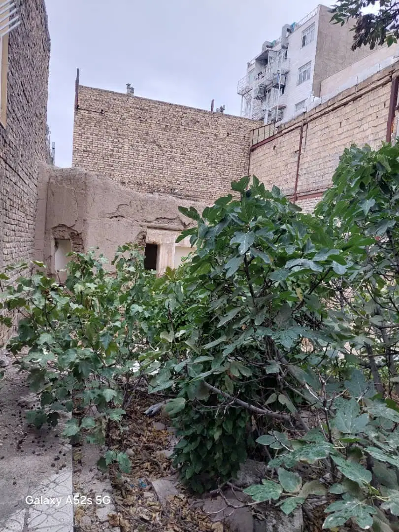 زمین کلنگی ۲۰۰ متر تهران
