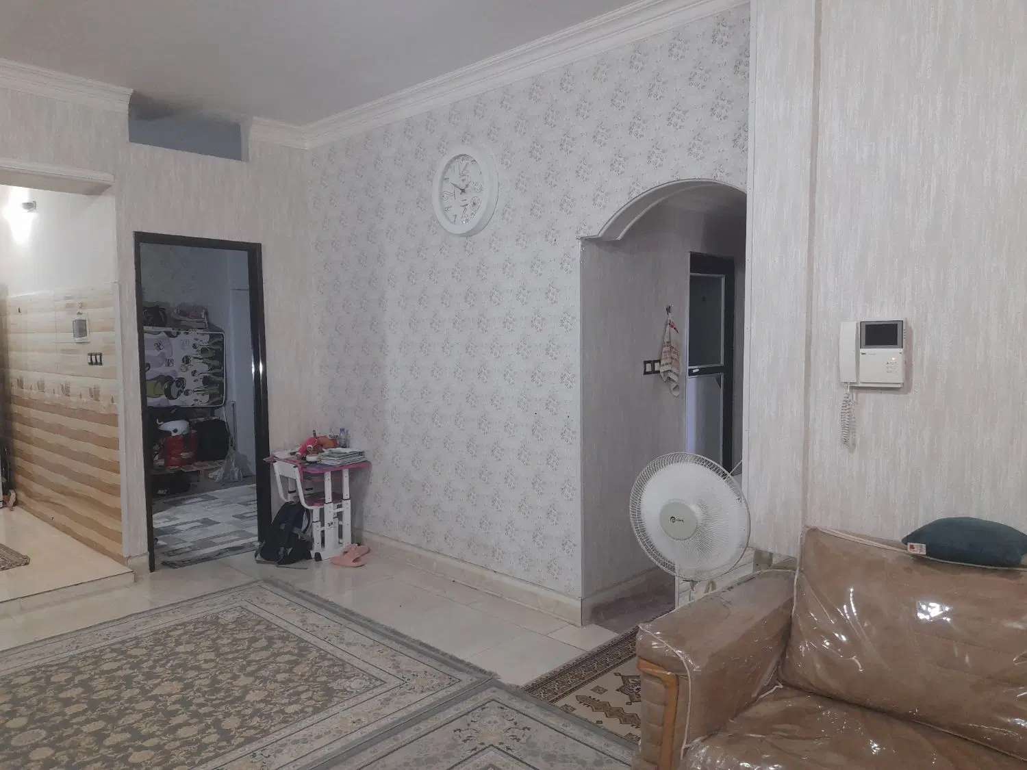 رهن و اجاره اپارتمان طلاب خیابان وحید۱۶