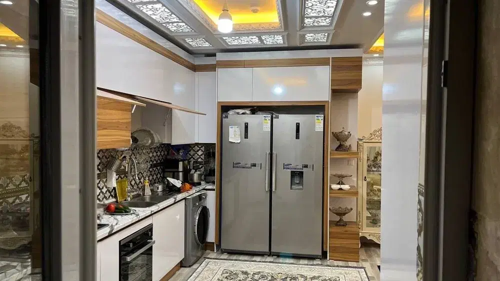 فروش فوری واحد 160 متری. کارشناسان فاز 2 ( بنفشه )