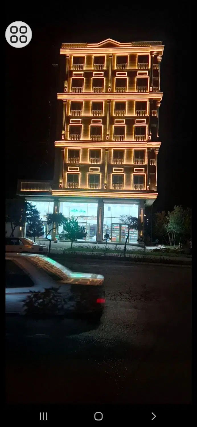 ۱۳۵ متر مفید بر خیابان