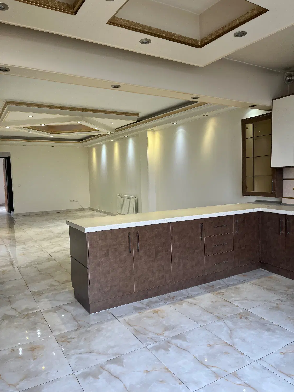 ۷۵متر،دو خواب،فول امکانات،خوش نقشه