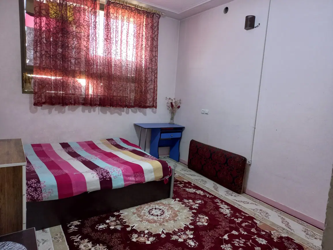 آپارتمان ۹۸ متری هشت بهشت