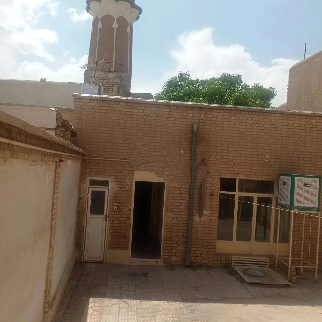 منزل قدیمی دربست