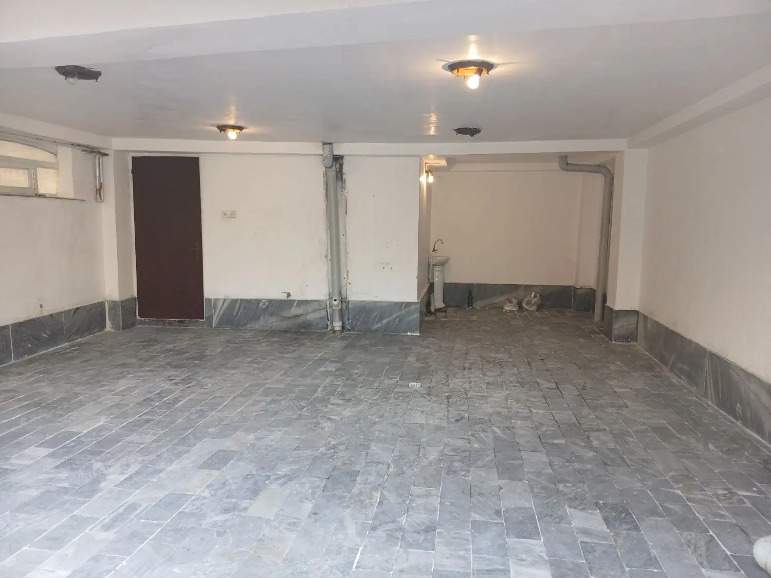 پارکینگ اختصاصی