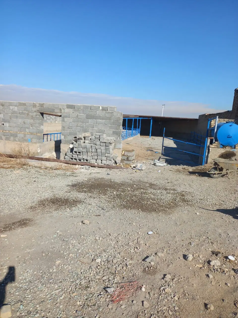 شراکت واجاره دامداری ۶۰۰۰متری