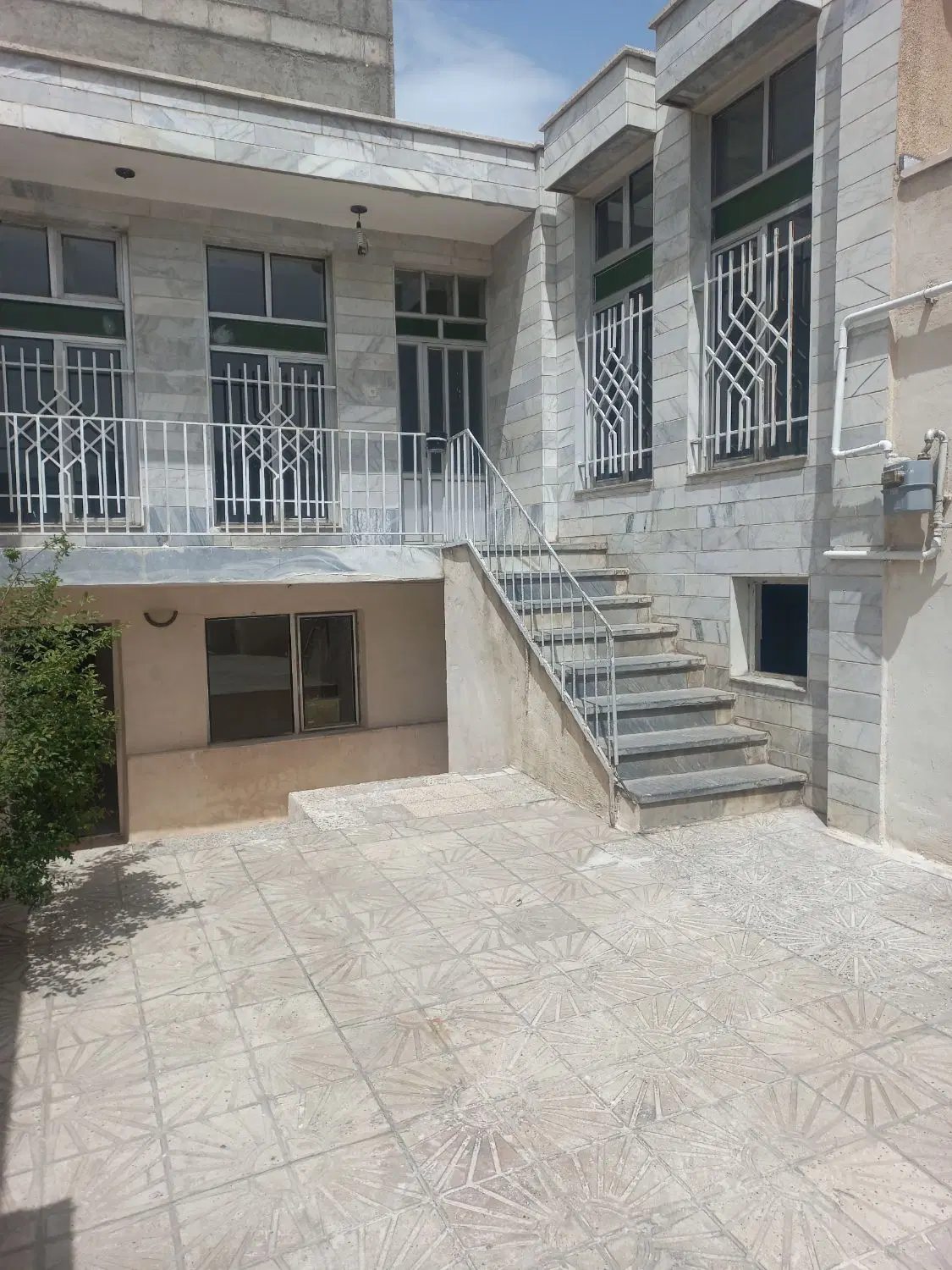 اجاره خانه ویلایی دوطبقه دربستی