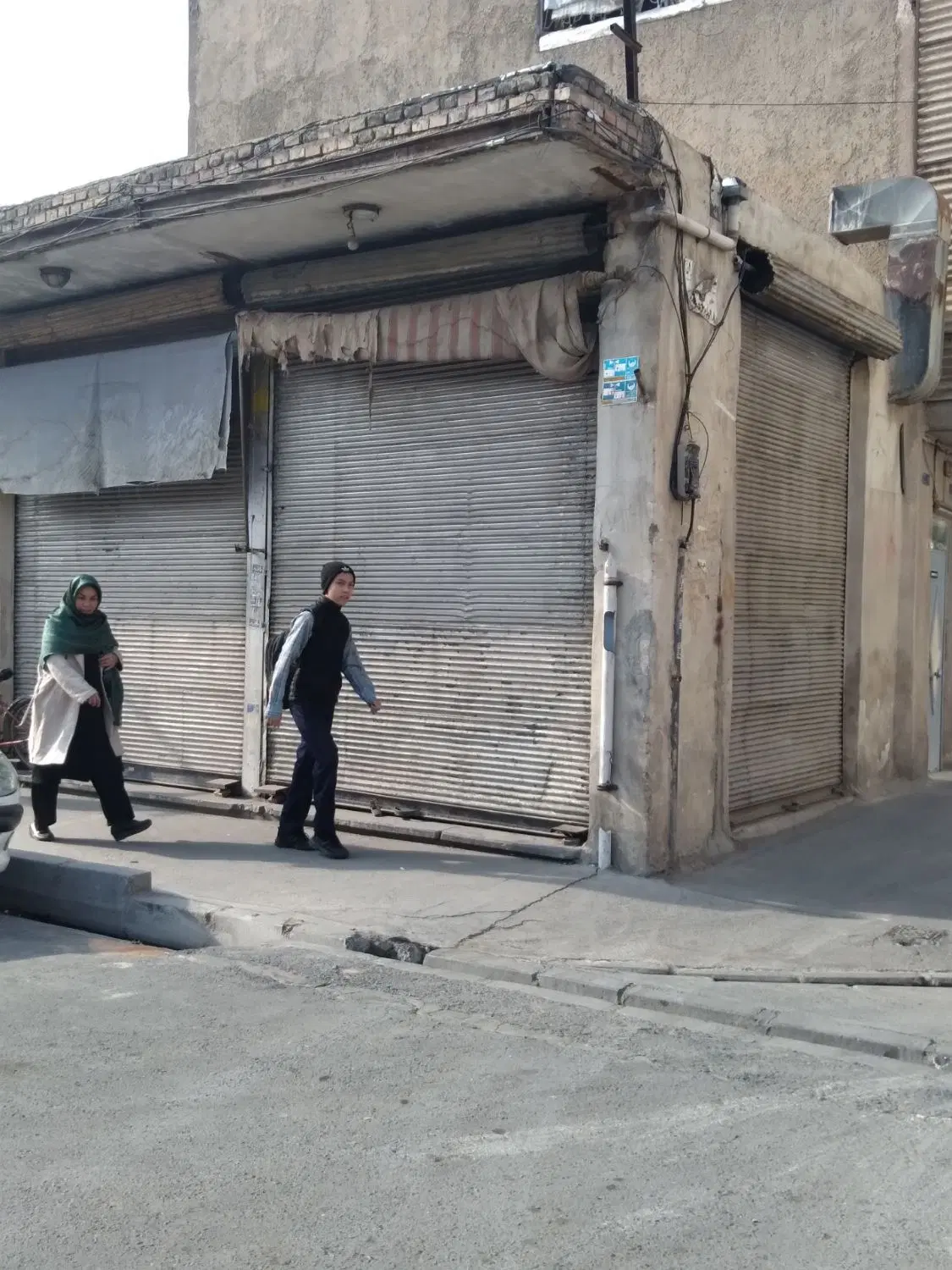 مغازه ۲۲متری میدان خراسان خاوران