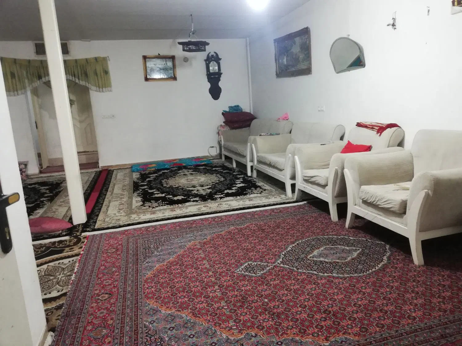 ولایی، آپارتمان،