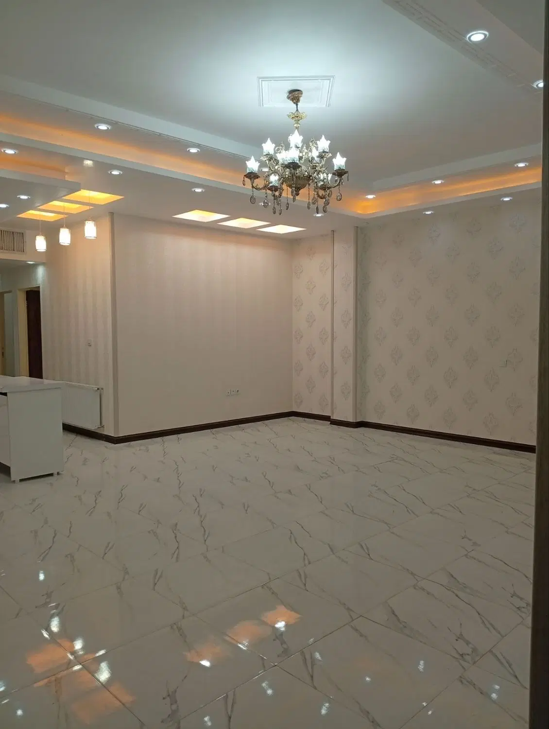 فروش یک واحد آپارتمانی122 متری