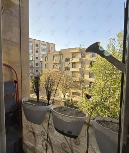 ۵۰متر ۱۰ساله اسانسور انباری بالکن اول بلوار شاهد