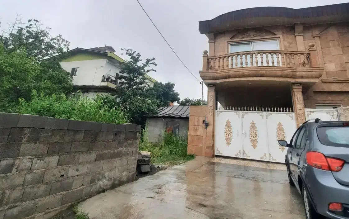 زمین ۲۰۰متر کاربری مسکونی نزدیک به شهر و رادیودریا