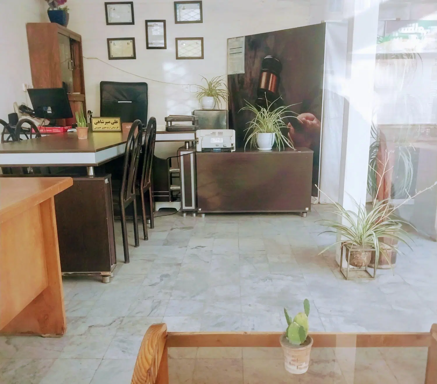 اجاره‌یکباب‌مغازه‌تجاری‌بازیرزمین‌۷۰مترمریع