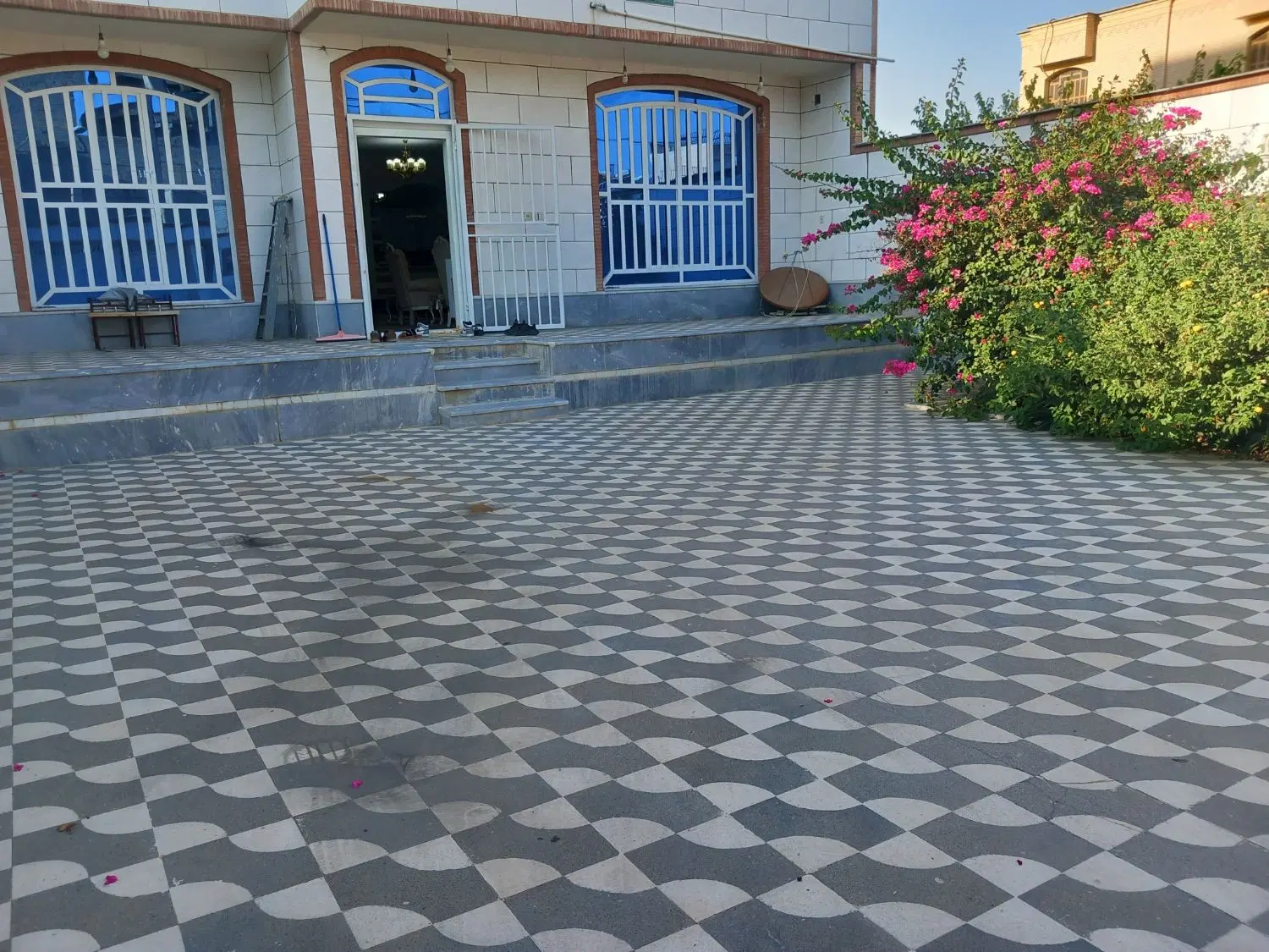 ویلایی مسکونی تجاری دوطبقه سه بر مطهری