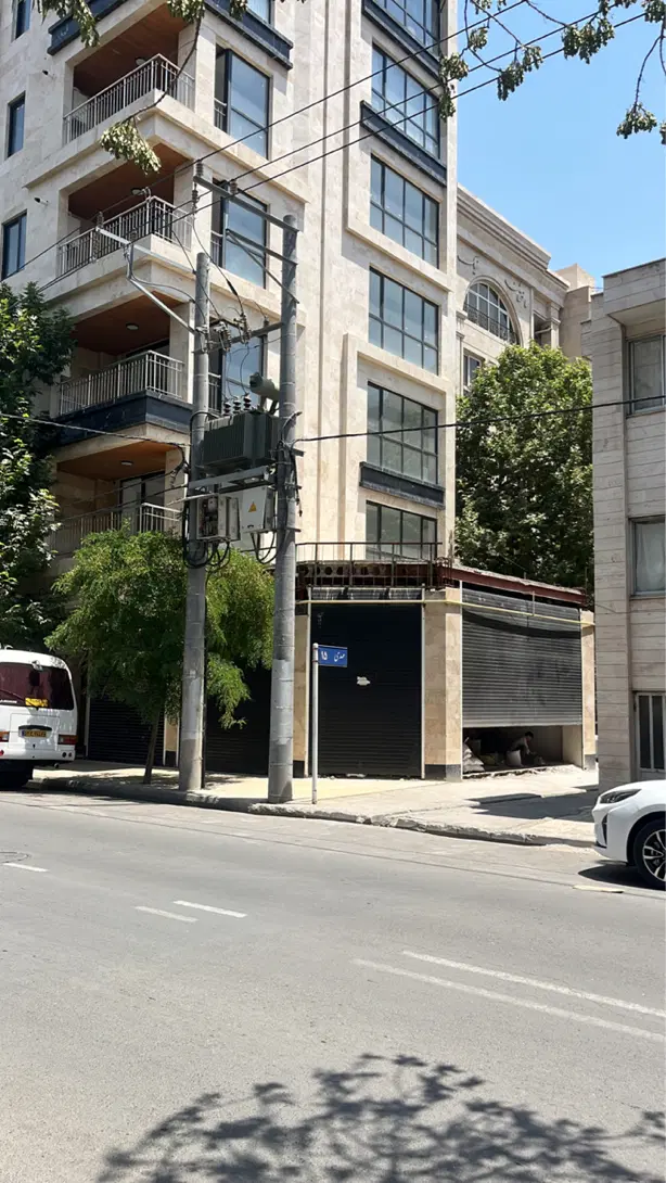 فروش مغازه تجاری در بهترین لوکیشن مهدی