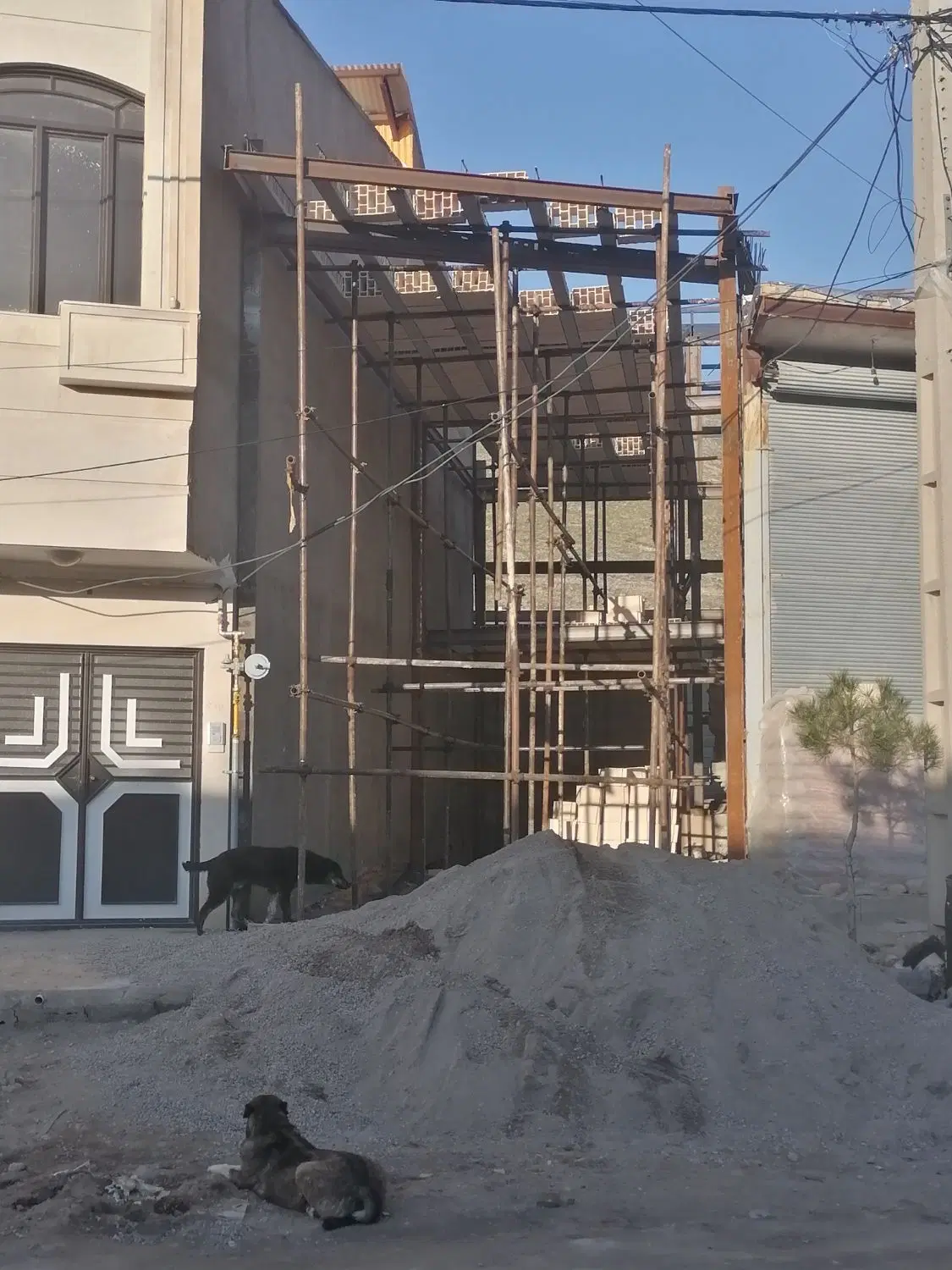 1باب مغازه به انباری