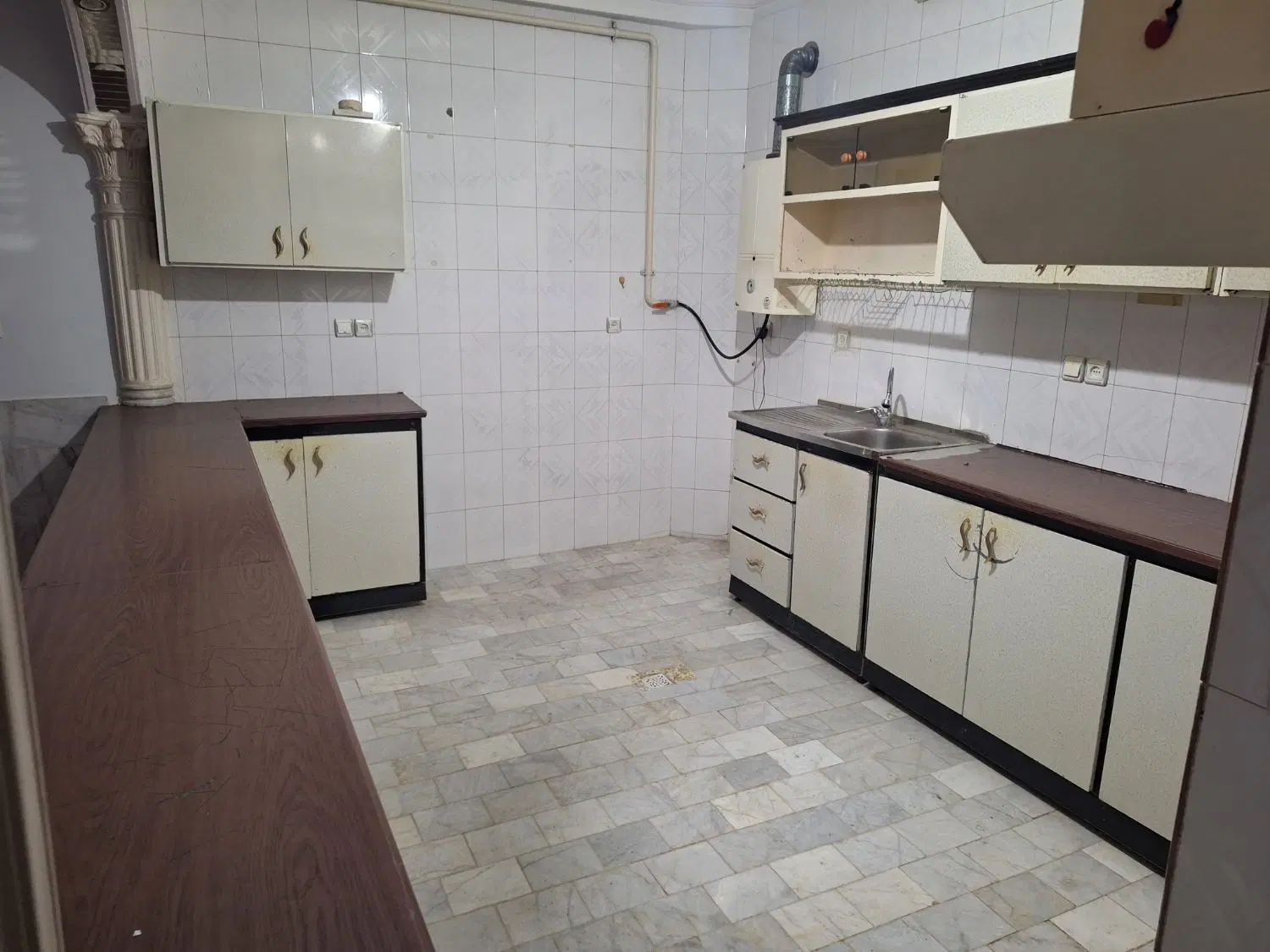 اجاره خانه نیم طبق پایین خیابان جهانفز