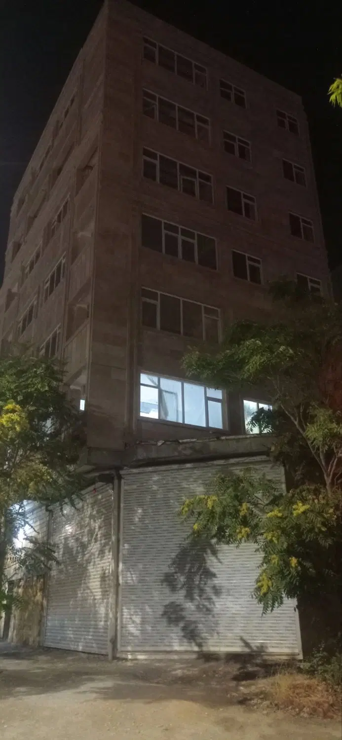 واحد در کارمندان
