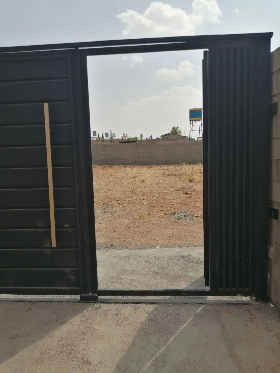 فروش باغ شهری قلات. کلسون
