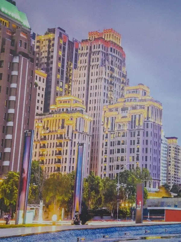 مغازه در صدرا