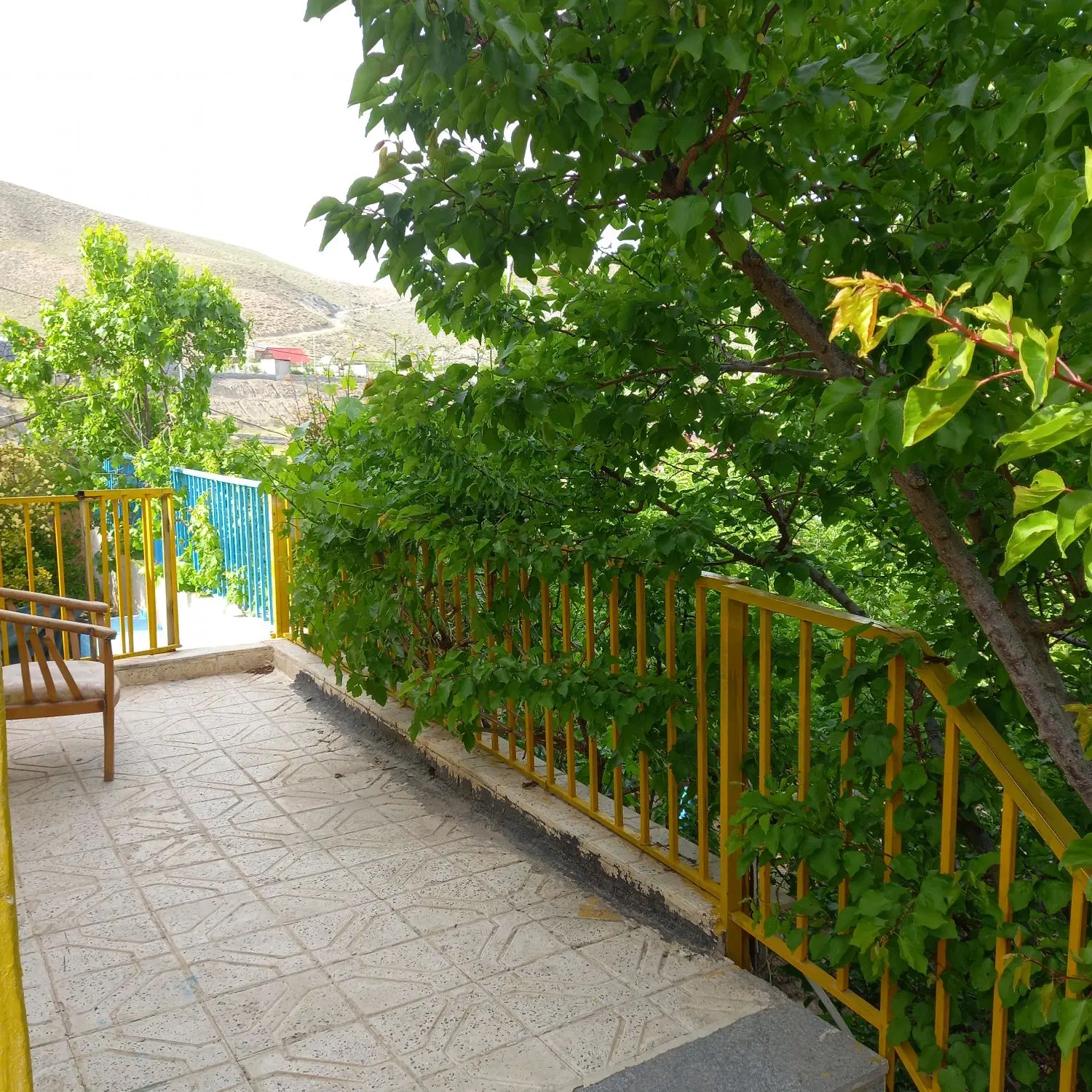 فروش هوایی ۱۰۰متری