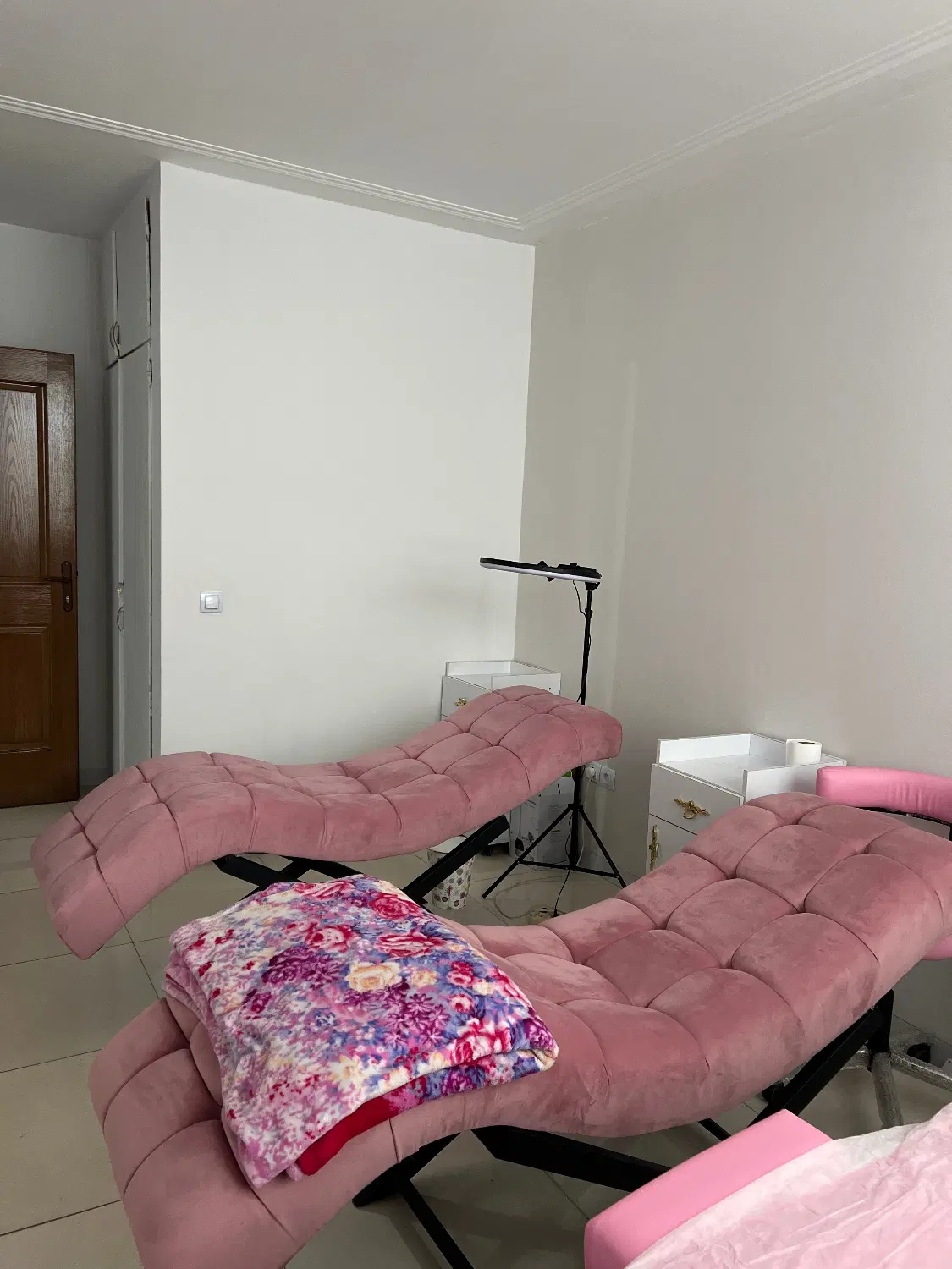 اجاره اتاق در سالن زیبایی