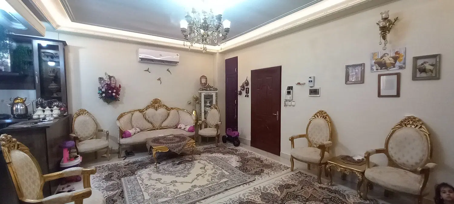 اپارتمان ۶۳متری قیامدشت