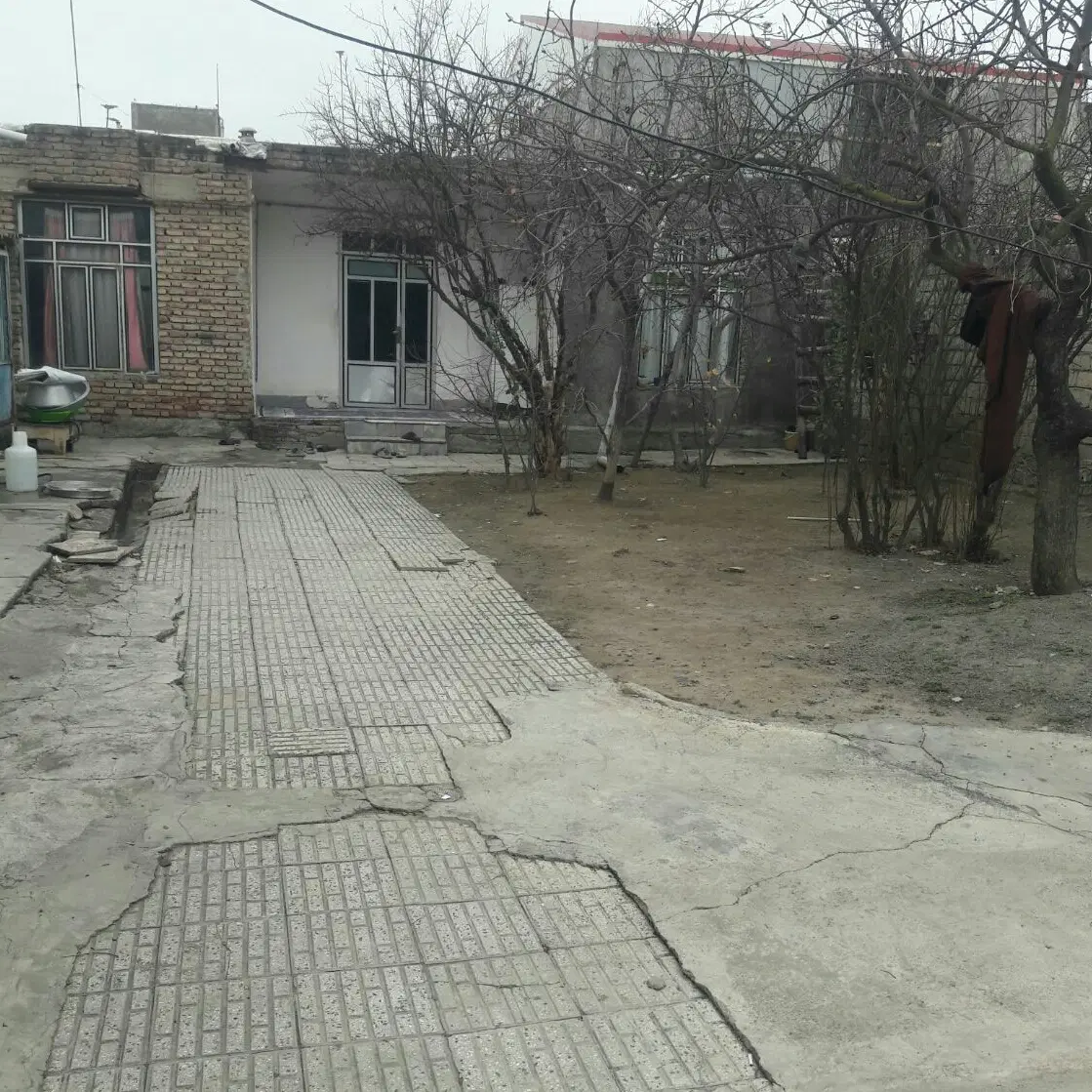 فروش خانه گلنگی ب متراژ ۳۶۰ متر