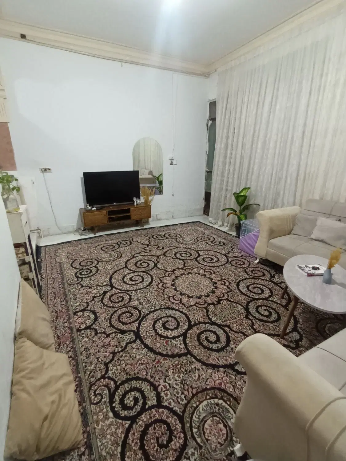 طبقه همکف درطبرسی