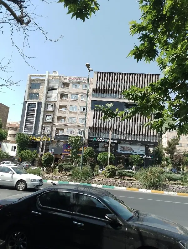 واحد اداری 132 متر بهر خیابان بهشتی