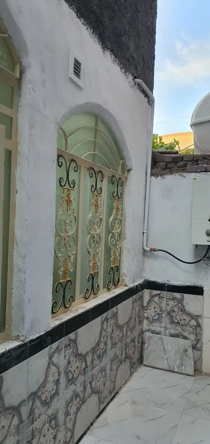 اجاره طبقه همکف ویلای بزرگهر۳۶