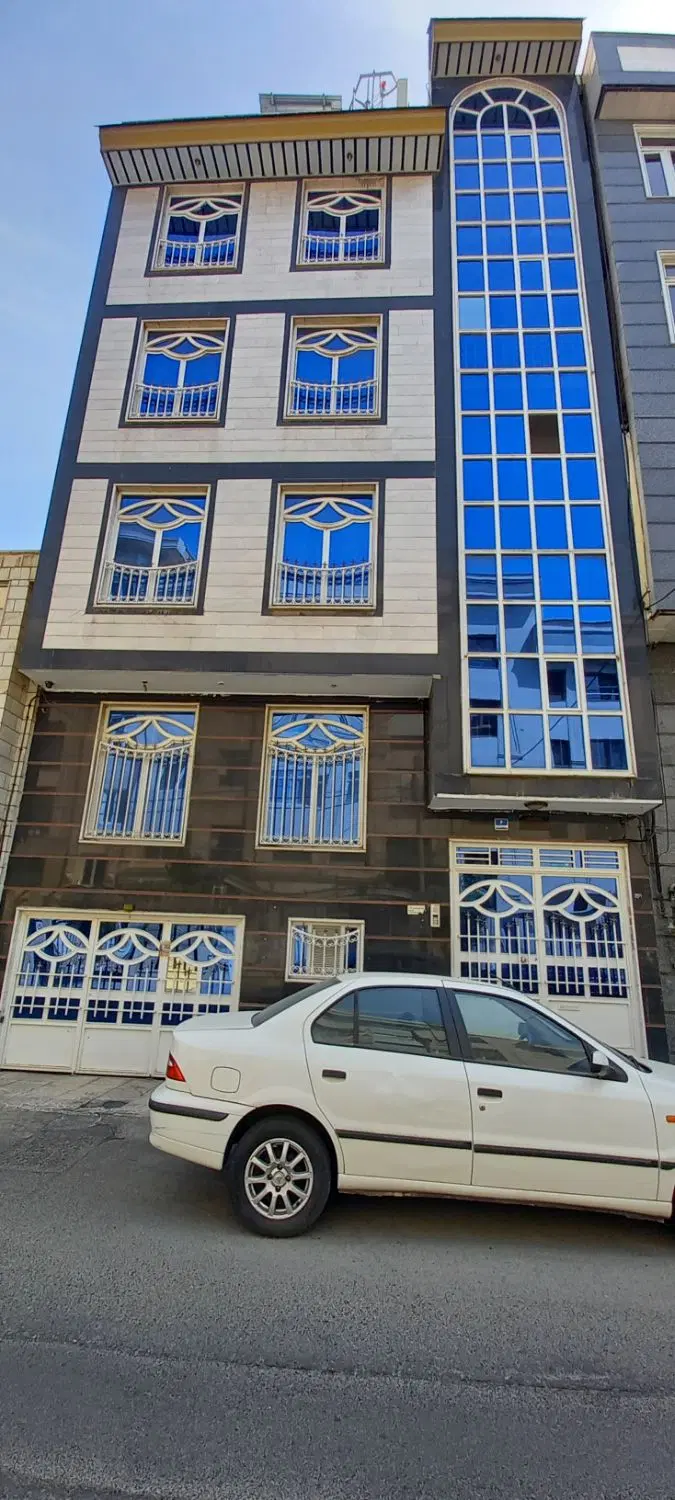 ۱۴۰ متر تکواحدی