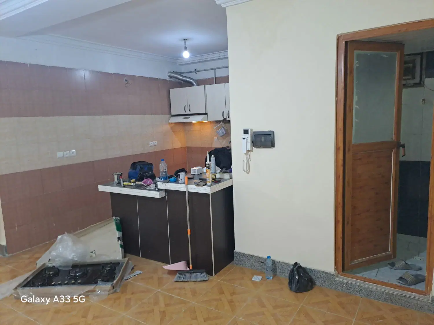 واحدآپارتمانی طبقه5باآسانسور62_5سند6دانگ