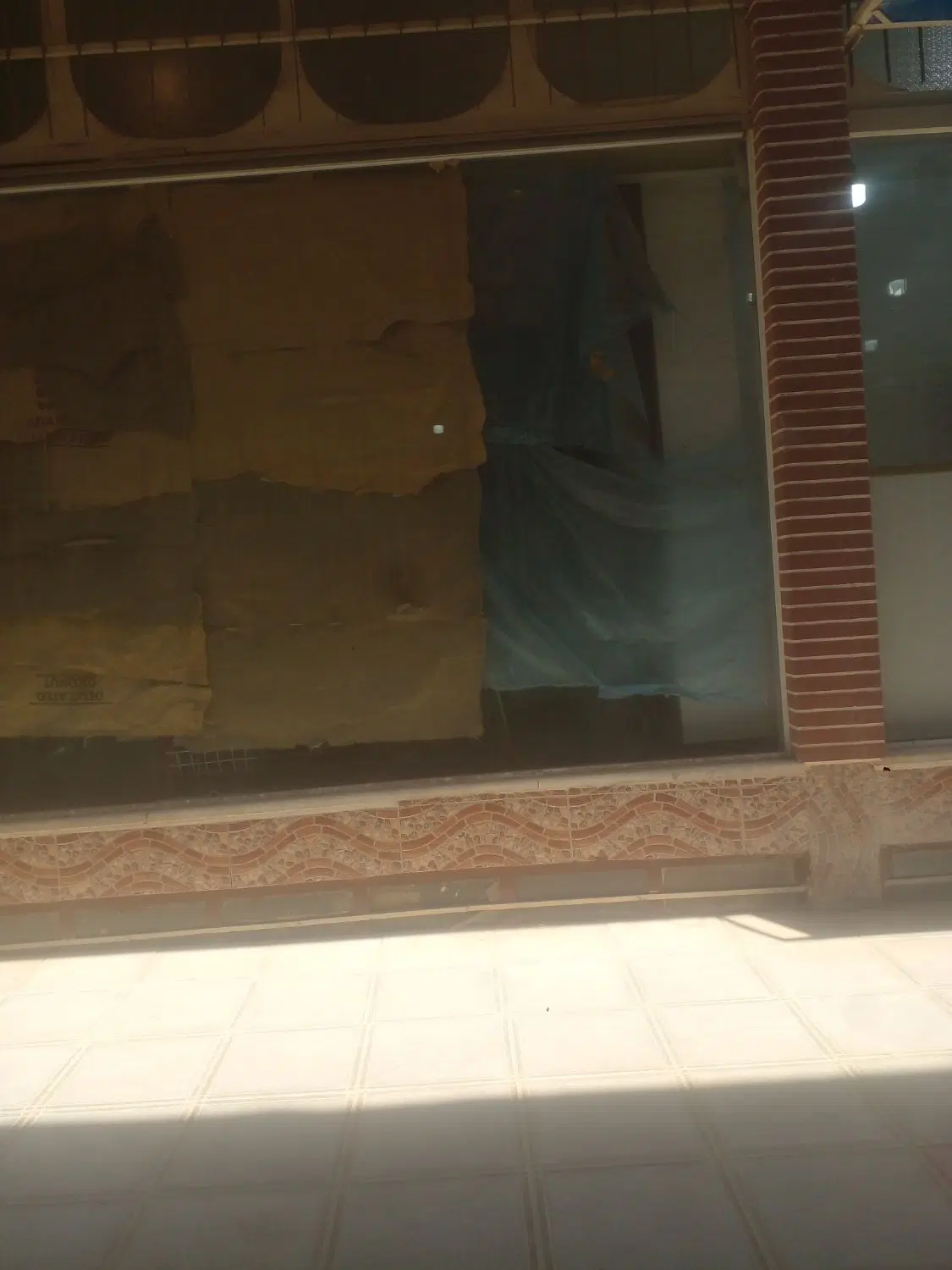 مغازه  ۹ متری