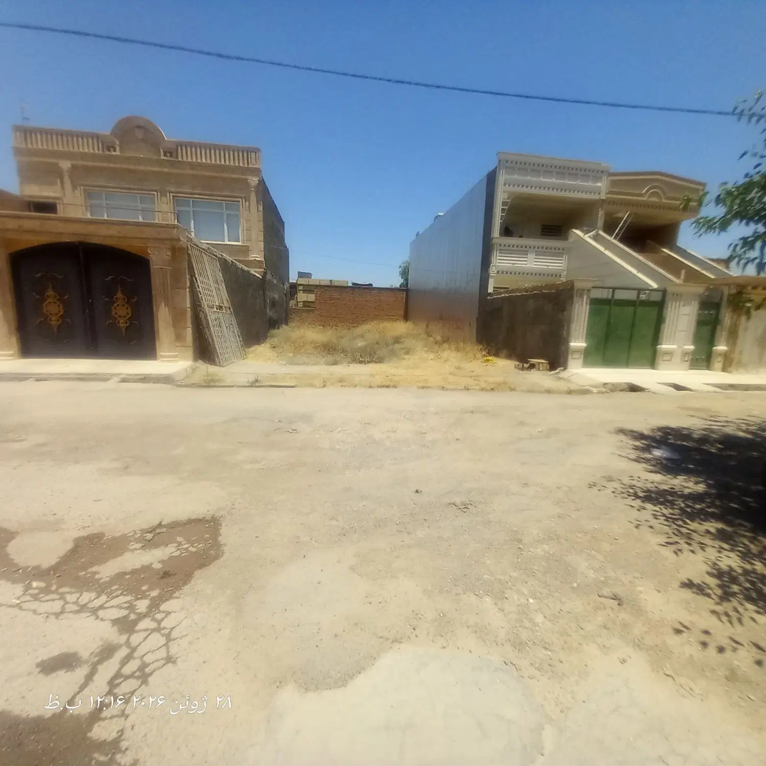 زمین مسکونی