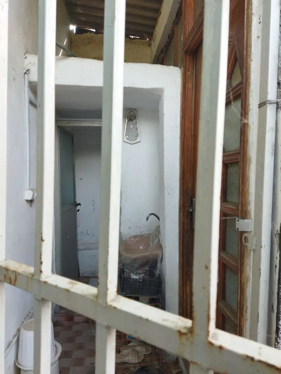فروش خانه همکف کلنگی در معلم