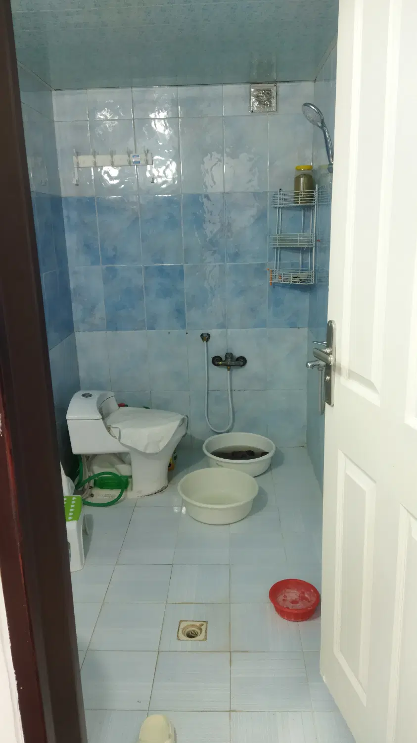 فروش یک واحد آپارتمان مسکونی