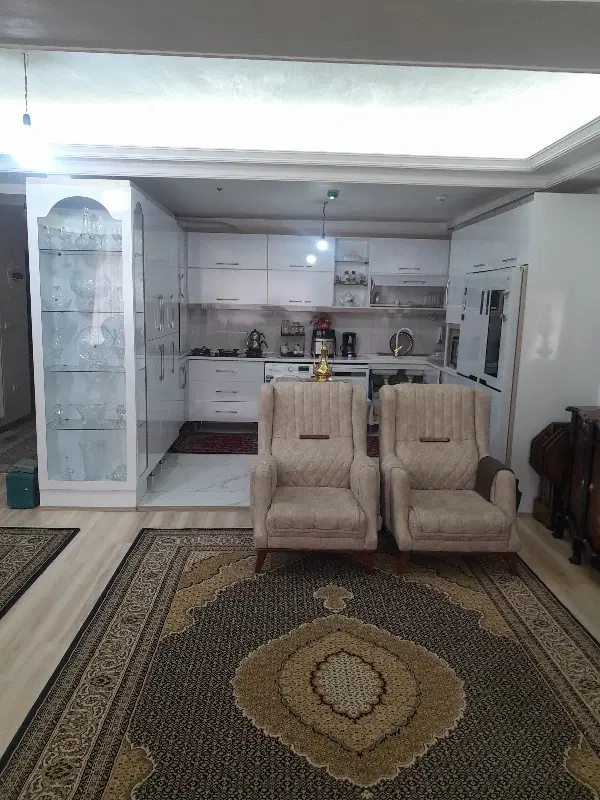 آپارتمان در سجادیه جنوبی