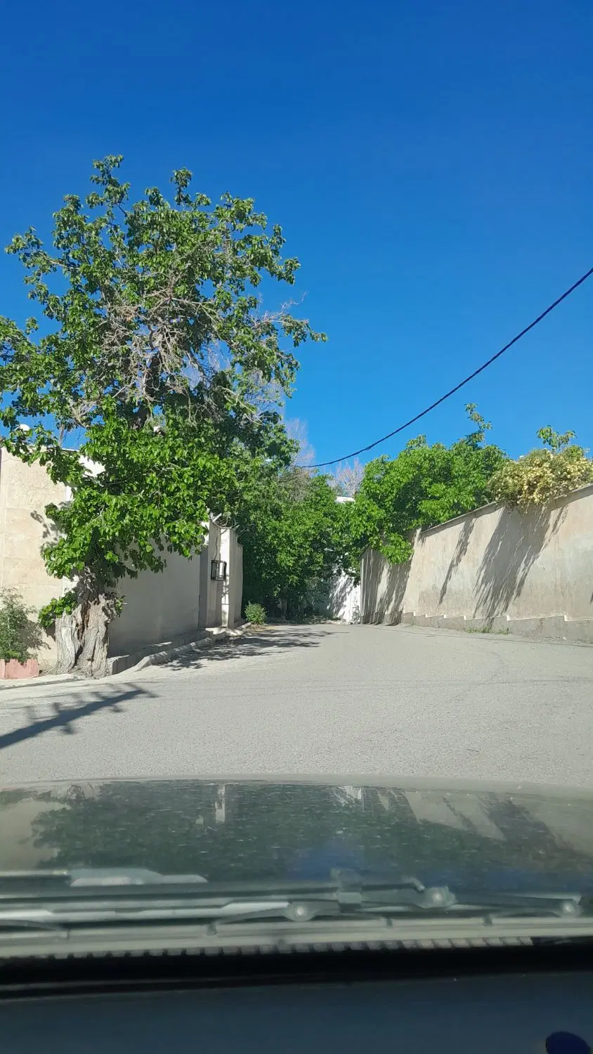 کردان خوروین ۵۰۰متر باغچه